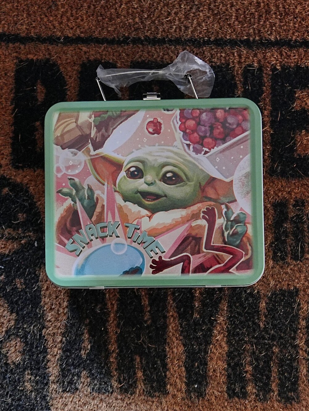 Bath & Bodyworks Grogu 'Snack Time' Collectible Tin